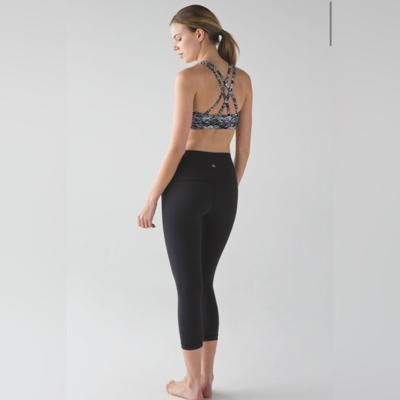 Lululemon Energy bra size 8 Nami Wave Black - Picture 3 of 9